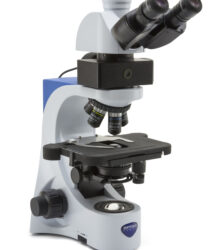Microscópio para fluorescência