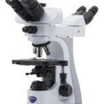 Microscópio Multi-Canhão